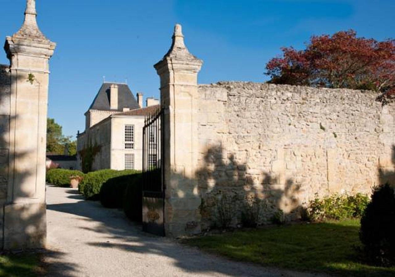 利涅城堡酒店 Lignan-de-Bordeaux 外观 照片